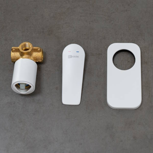 смеситель для ванны и душа lemark bronx lm3723mw белый матовый фото 3