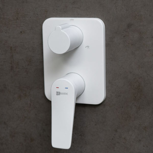 смеситель для ванны и душа lemark bronx lm3729mw белый матовый фото 3